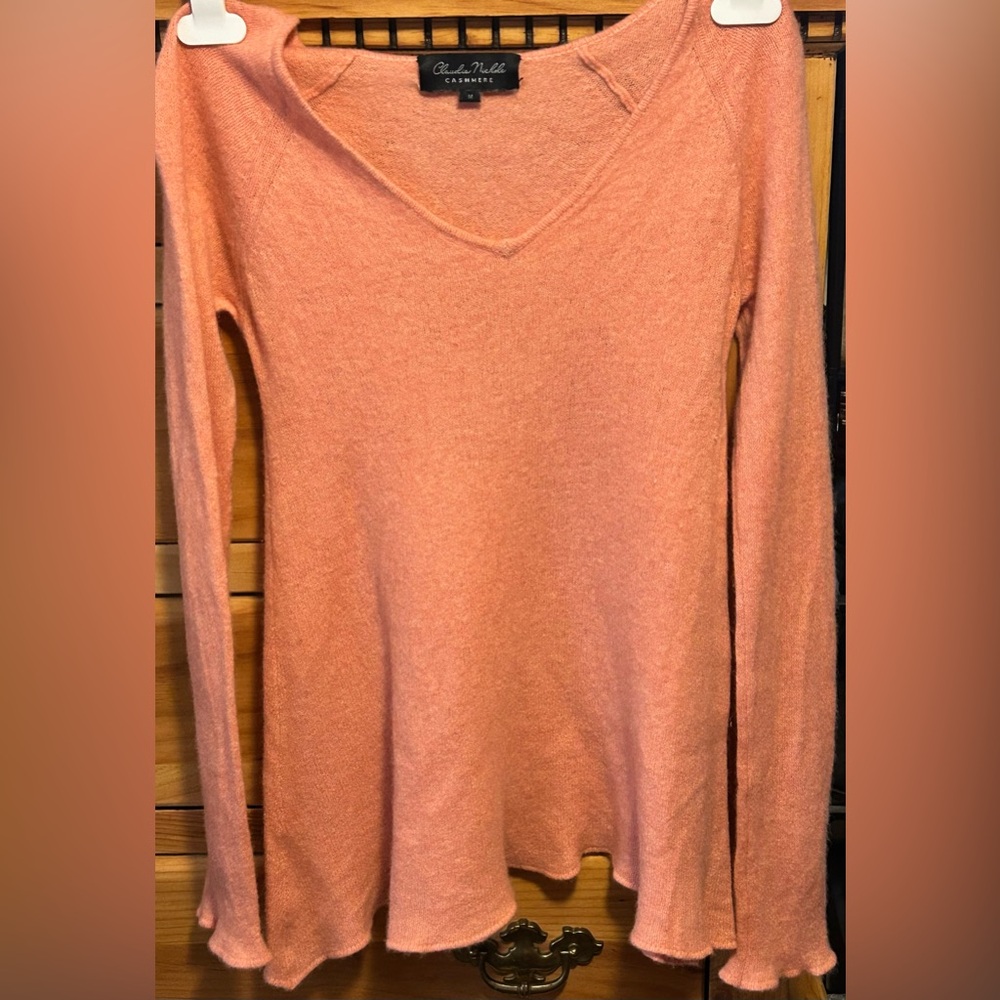 Claudia Nicole 100% Cashmere Sweater